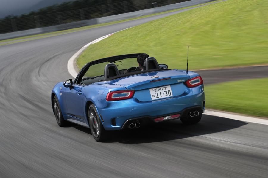  Abarth 124 Spider (348) 2016 года  (JP) (фото 30 из 58)